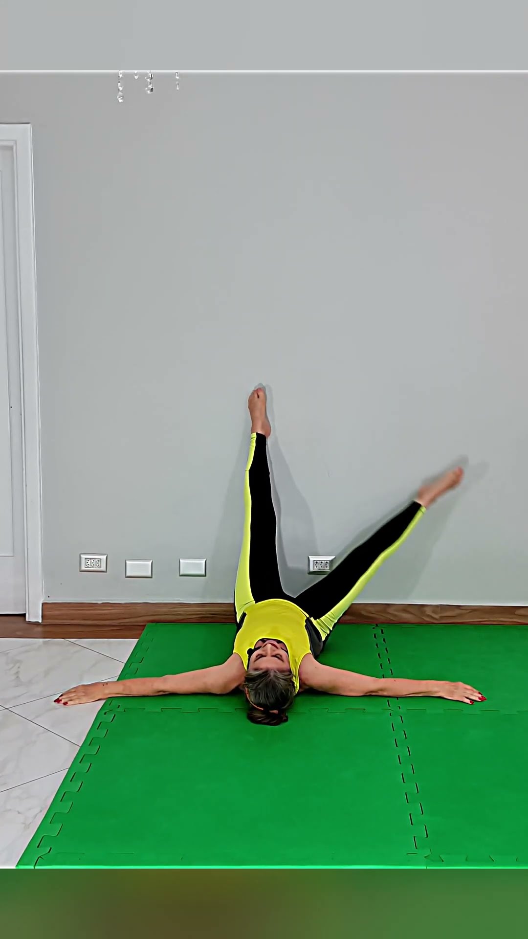 Parte 7 Treino de Pilates na Parede: Fortaleça e Alongue-se de Forma Diferente! ?️♀️?